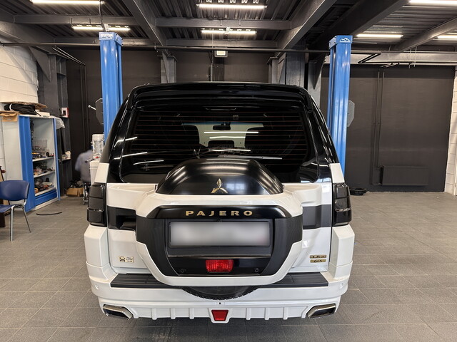 Mitsubishi Pajero IV рест. 2. Установка Webasto Thermo Top Comfort. Управление - пульт Telestart T91. Монтаж 2025 г.