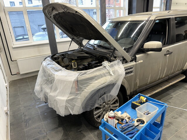 Land Rover Discovery 4. Модернизация Thermo Top V на Thermo Top Vevo с долговечной горелкой
