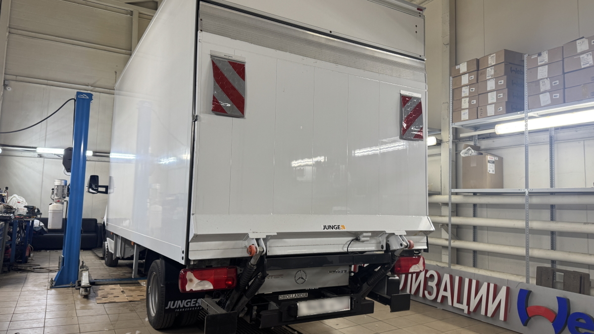 Mercedes-Benz Sprinter подготовка к установке Webasto Air Top 2000 STC Mercedes-Benz Sprinter подготовка к установке Webasto Air Top 2000 STC